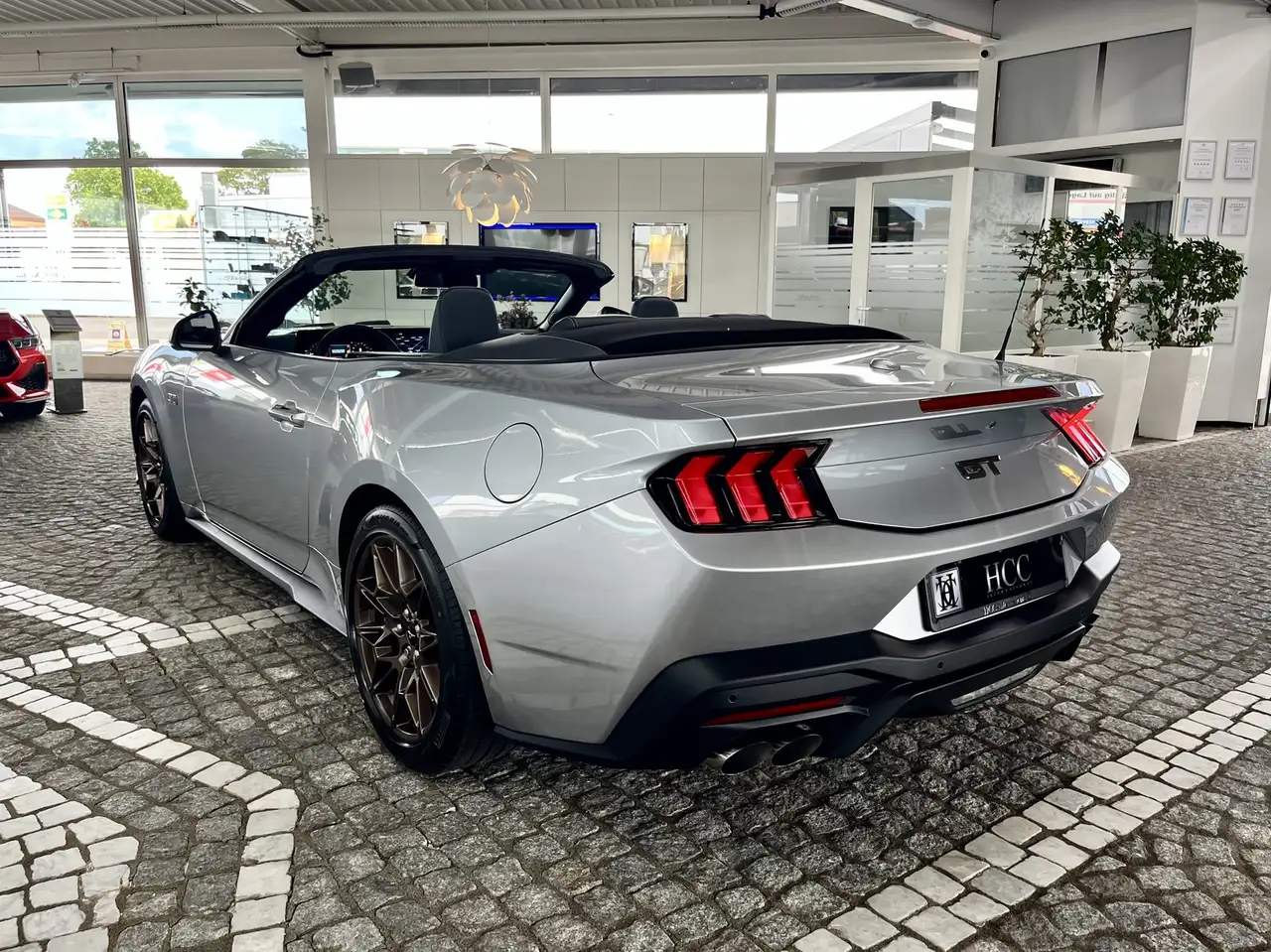 Ford Mustang 8