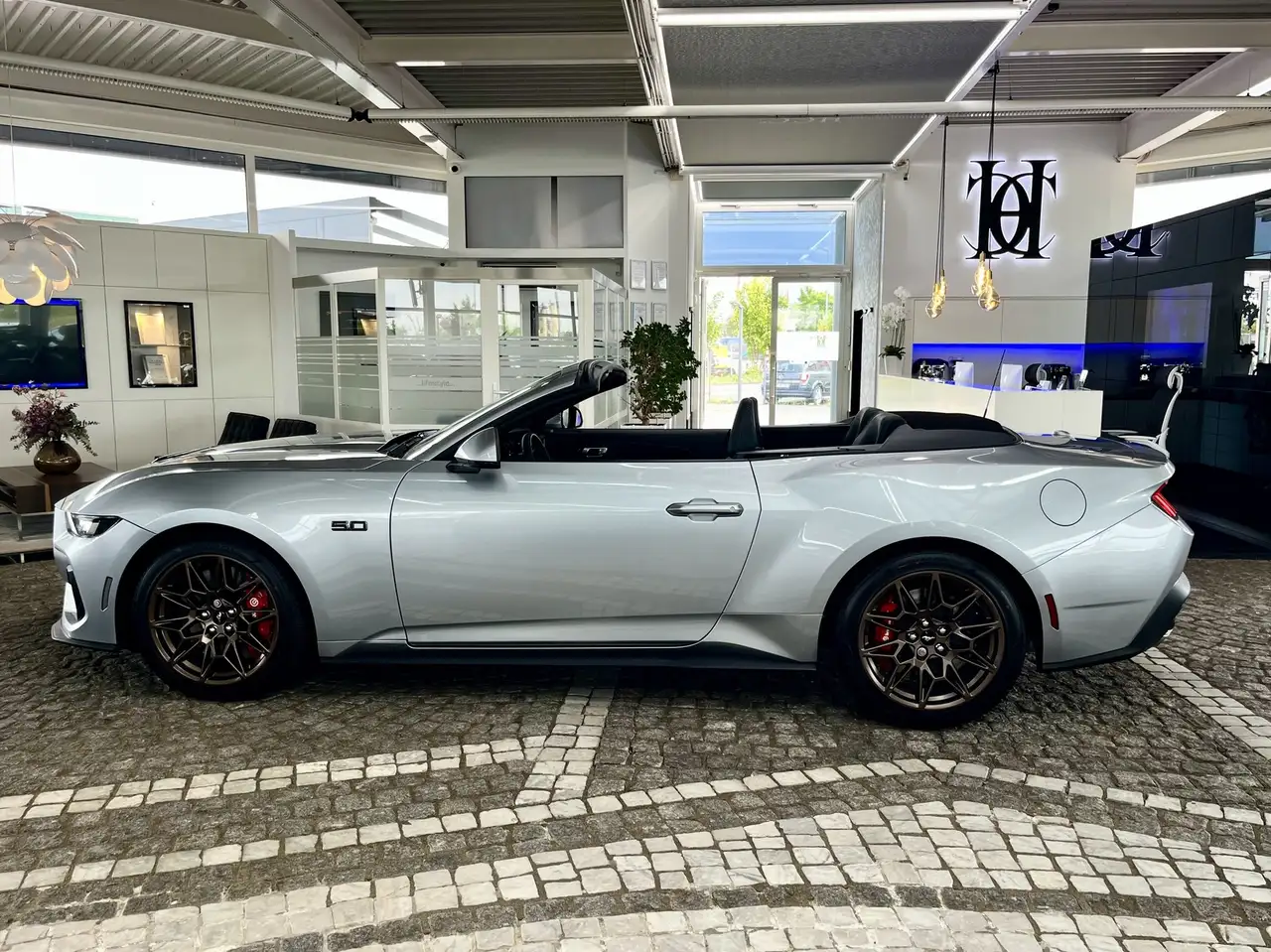 Ford Mustang 14