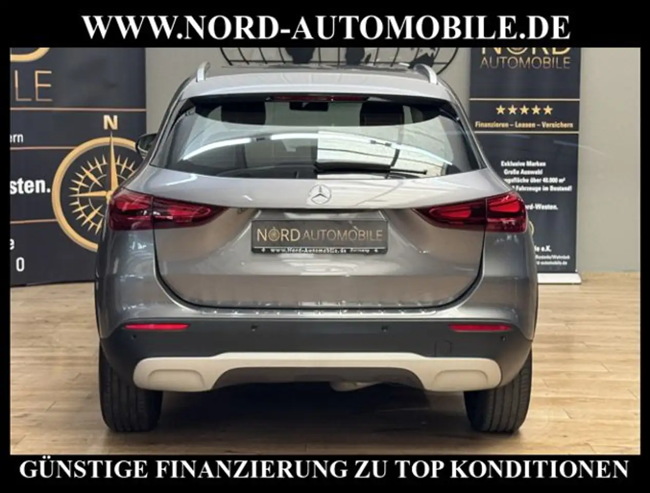 Mercedes-Benz GLA 180 11