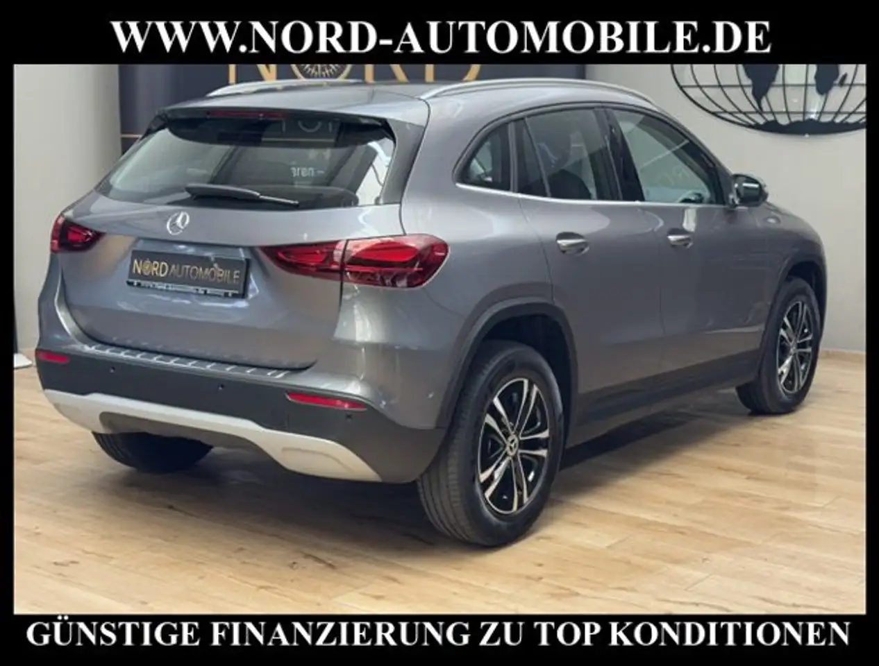 Mercedes-Benz GLA 180 12