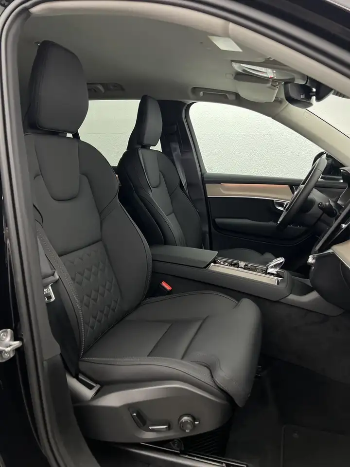 Volvo XC90 8
