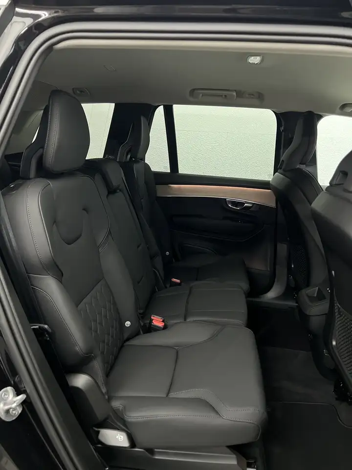 Volvo XC90 9