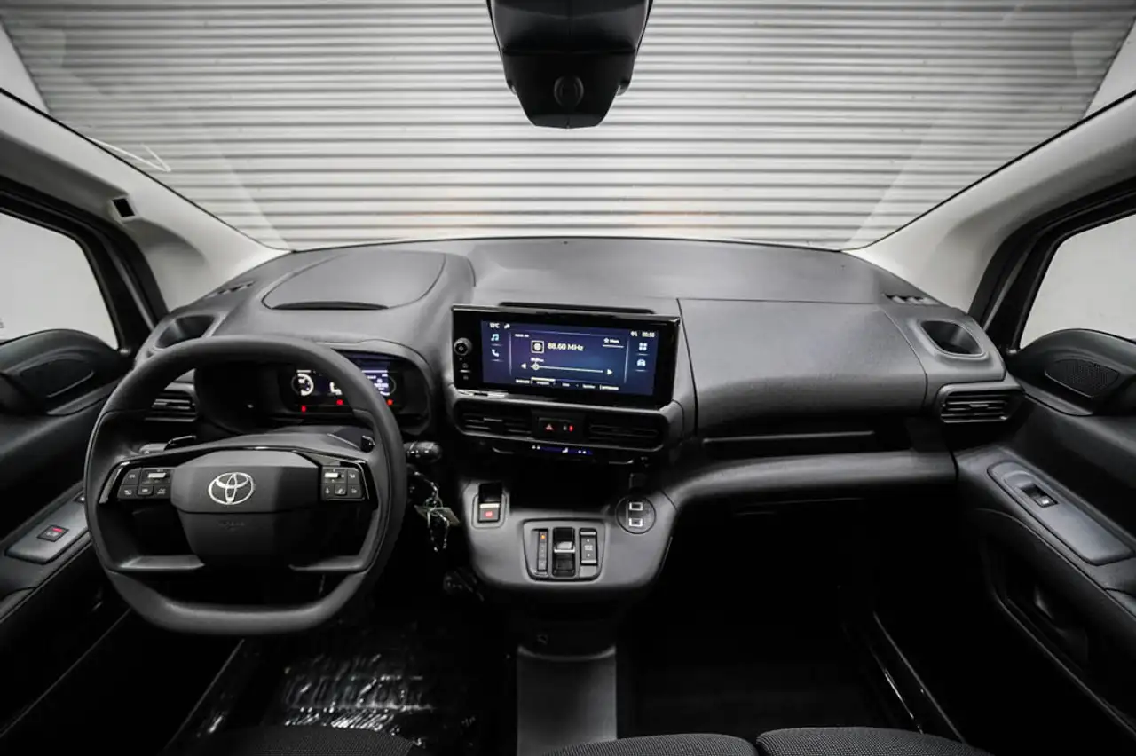 Toyota Proace 6