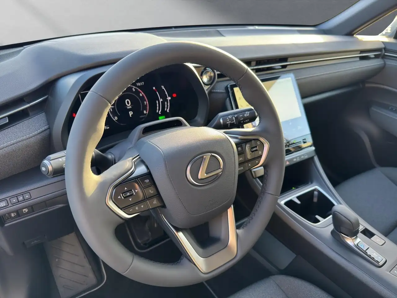 Lexus LBX 9
