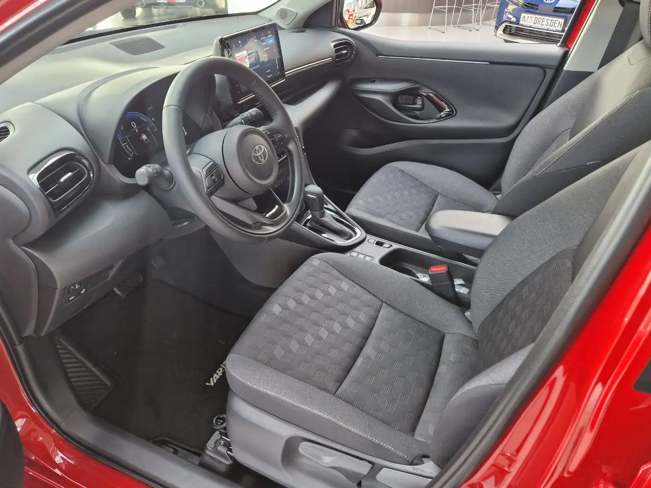 Toyota Yaris 9