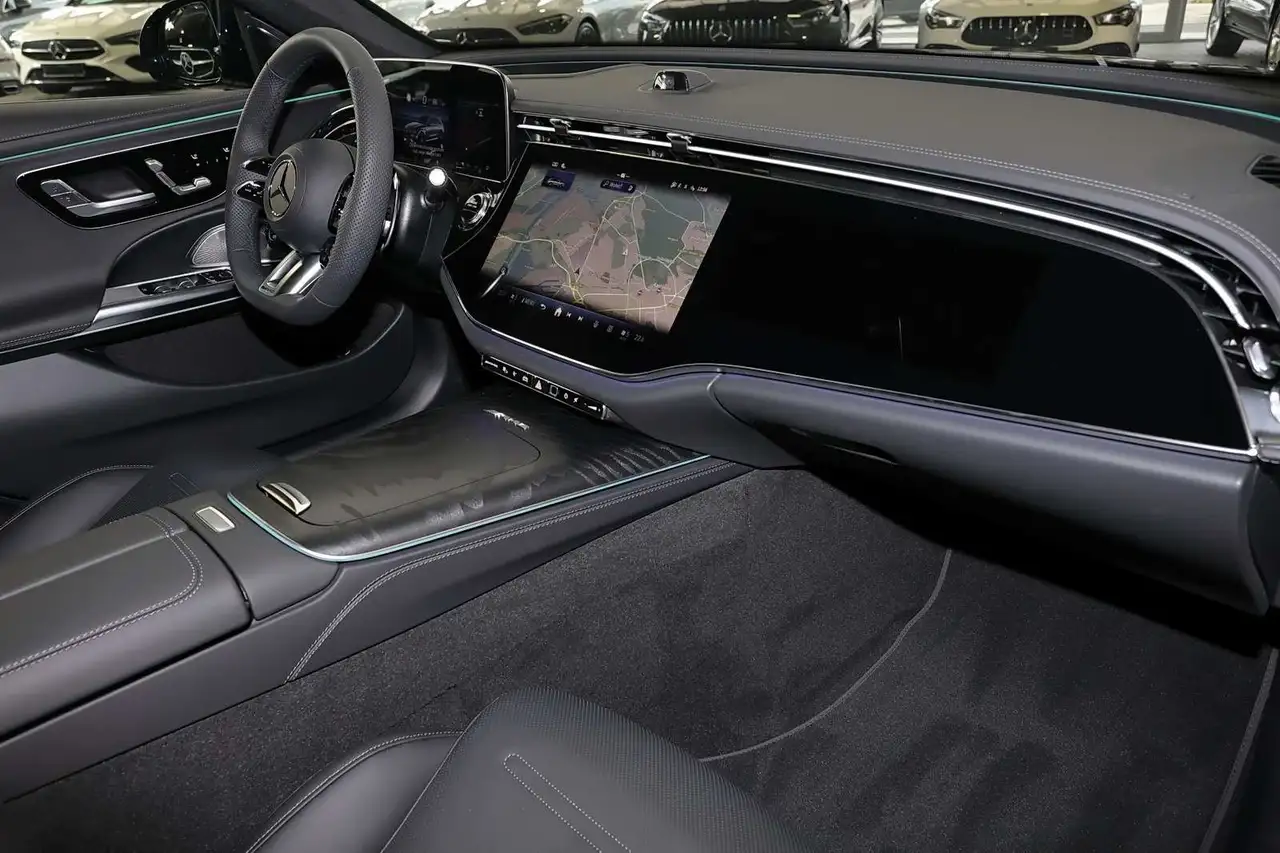 Mercedes-Benz E 53 8