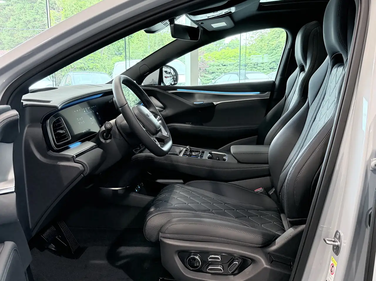 BYD Sealion 7 6