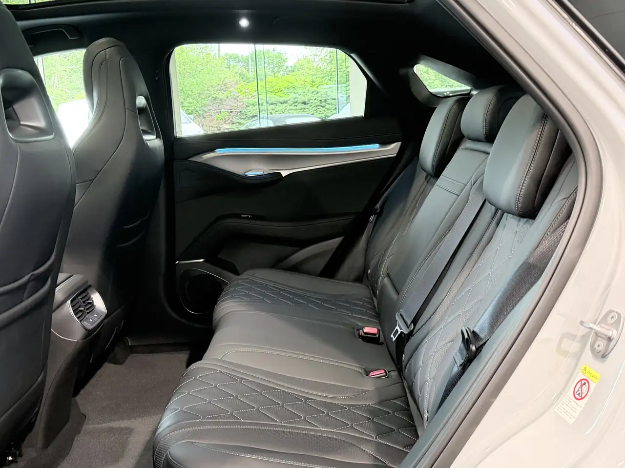 BYD Sealion 7 9
