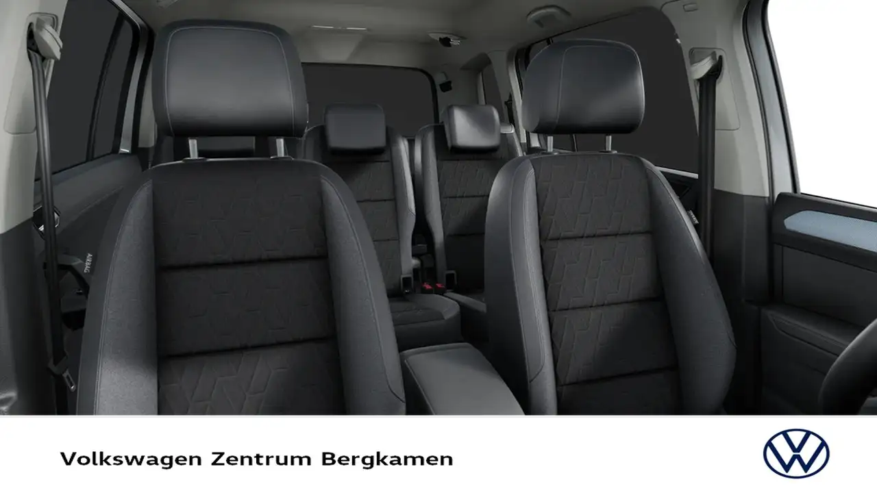 Volkswagen Touran 6
