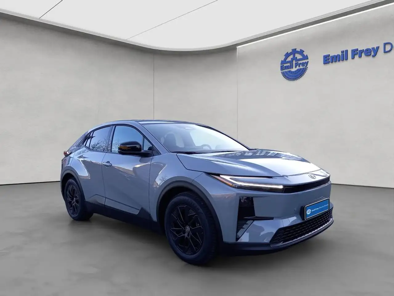 Toyota C-HR+ 8