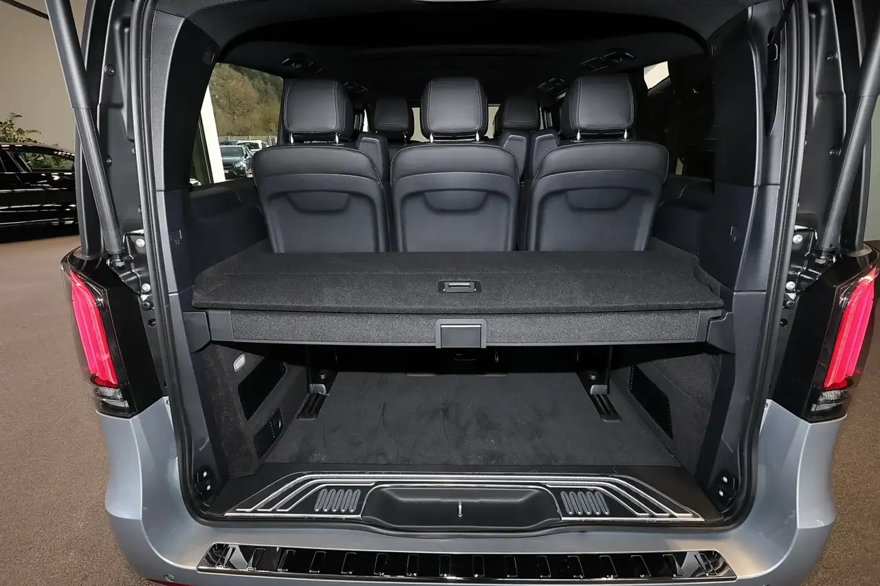 Mercedes-Benz V 250 12