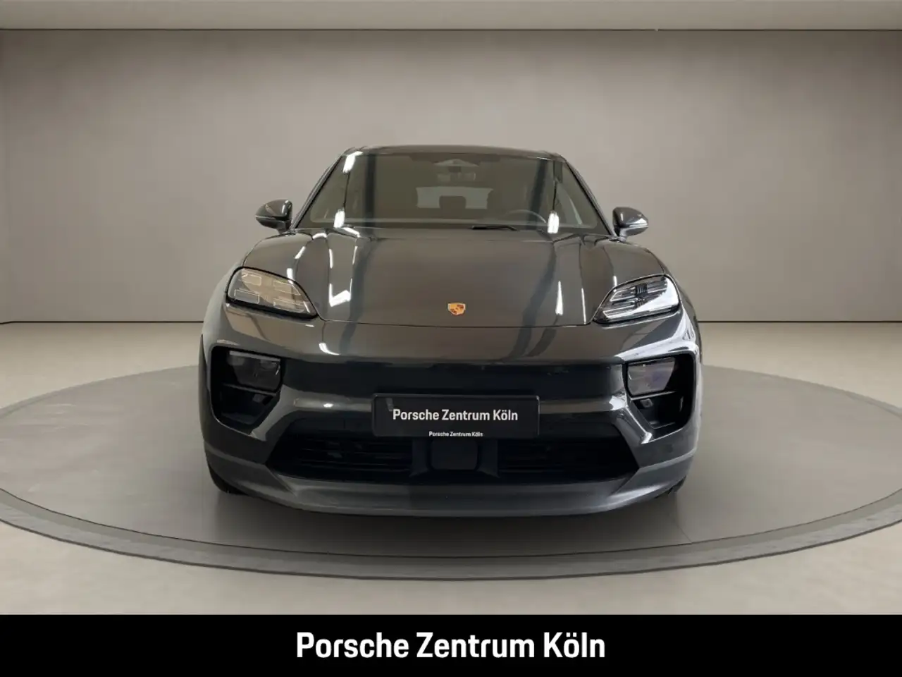 Porsche Macan 8