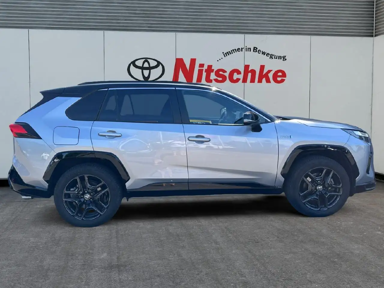 Toyota RAV4 6