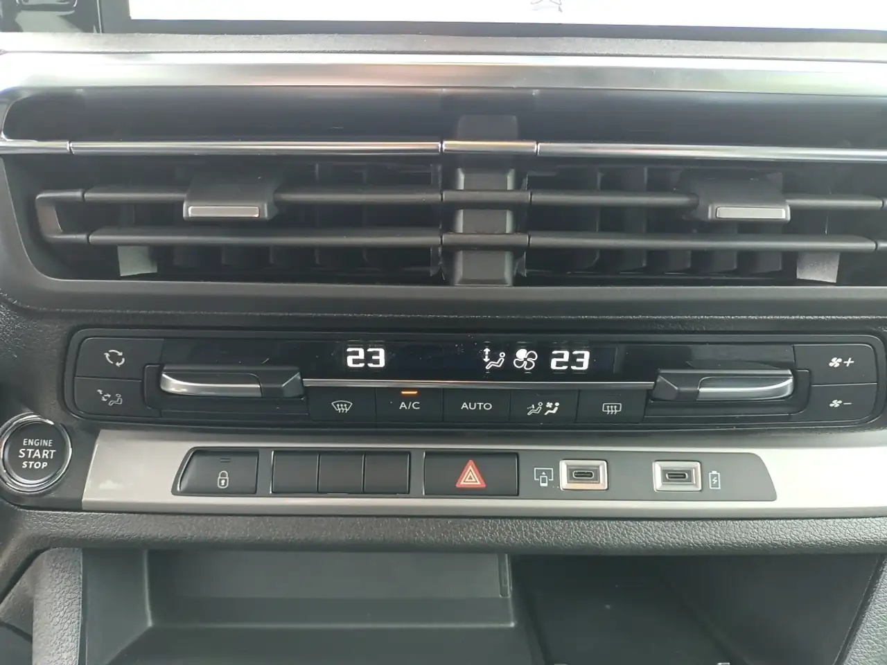 Toyota Proace 14