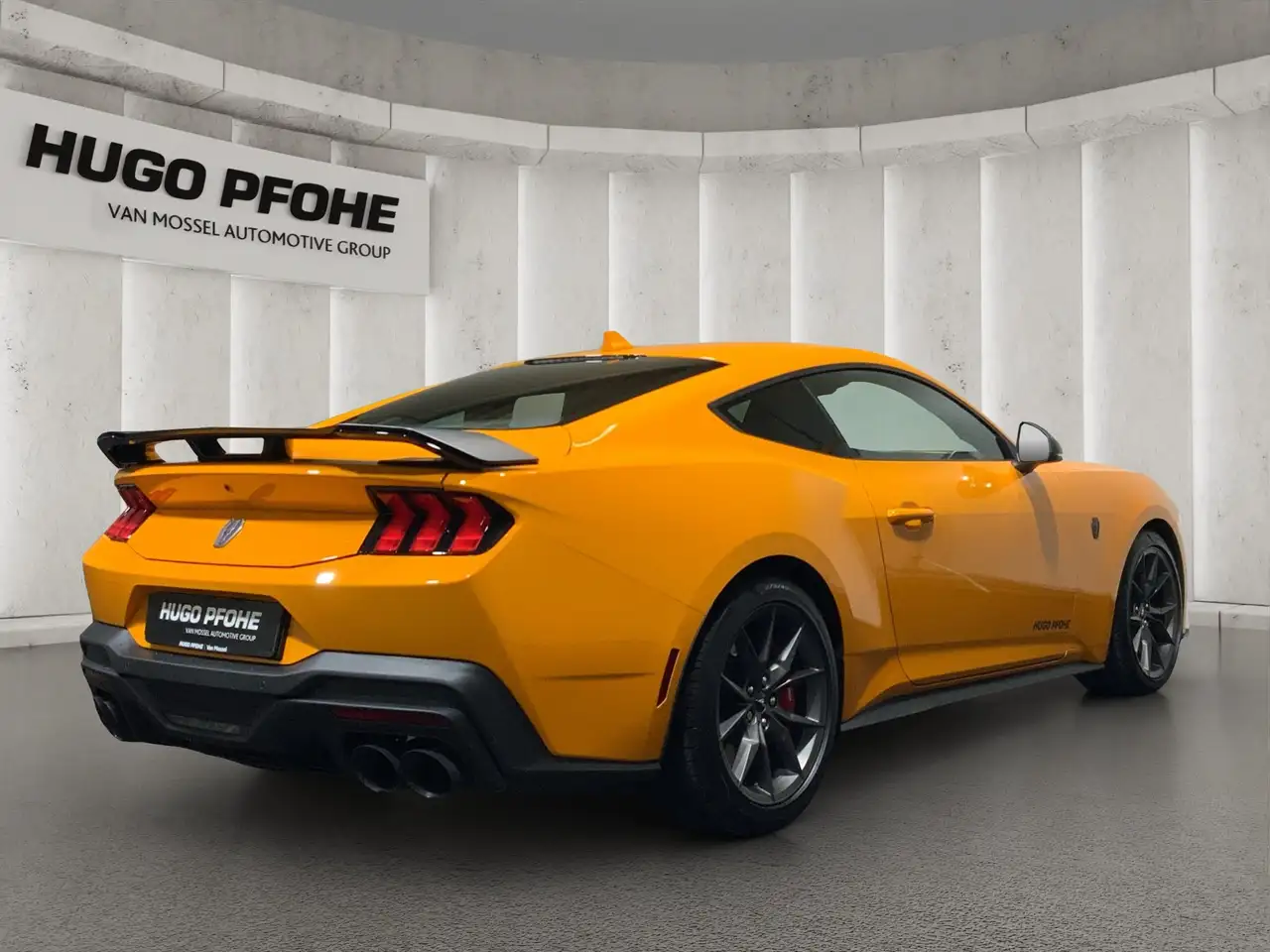 Ford Mustang 4