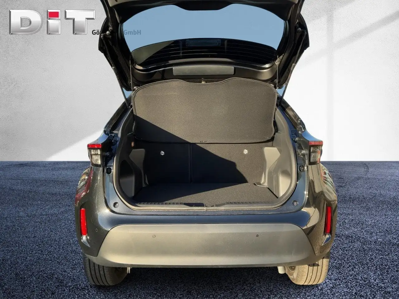 Toyota Yaris 8