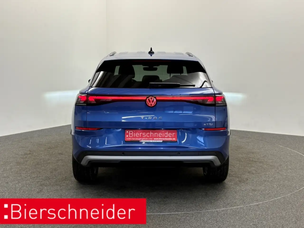 Volkswagen T-Roc 6