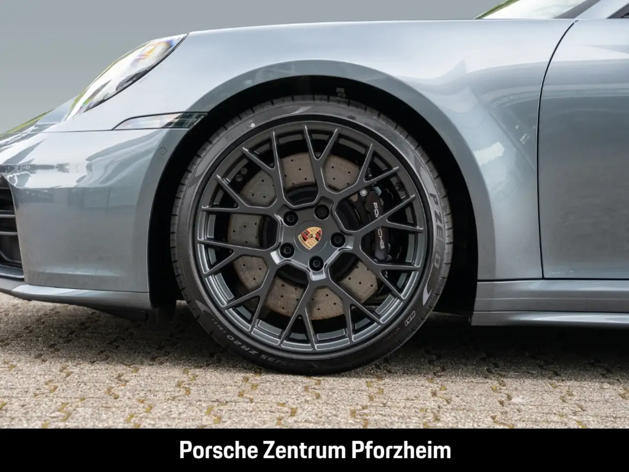 Porsche 992 911 13