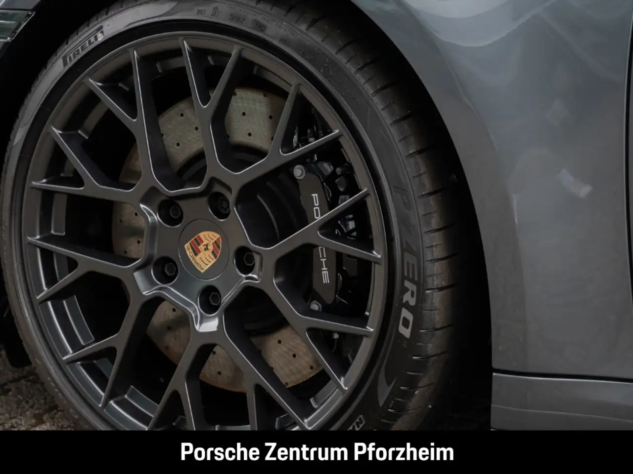 Porsche 992 911 15