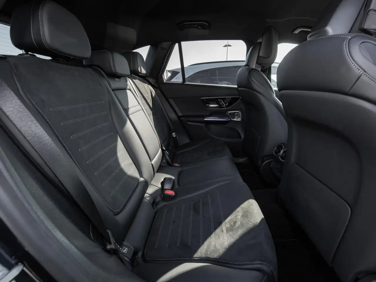 Mercedes-Benz GLC 300 7