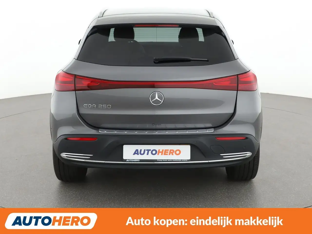 Mercedes-Benz EQA 250 5