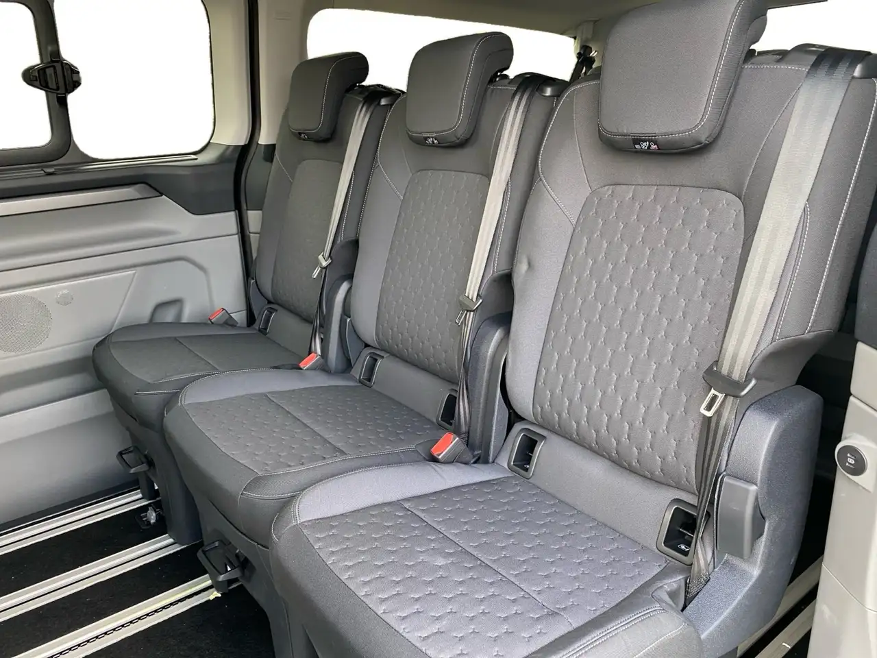 Ford Tourneo 10