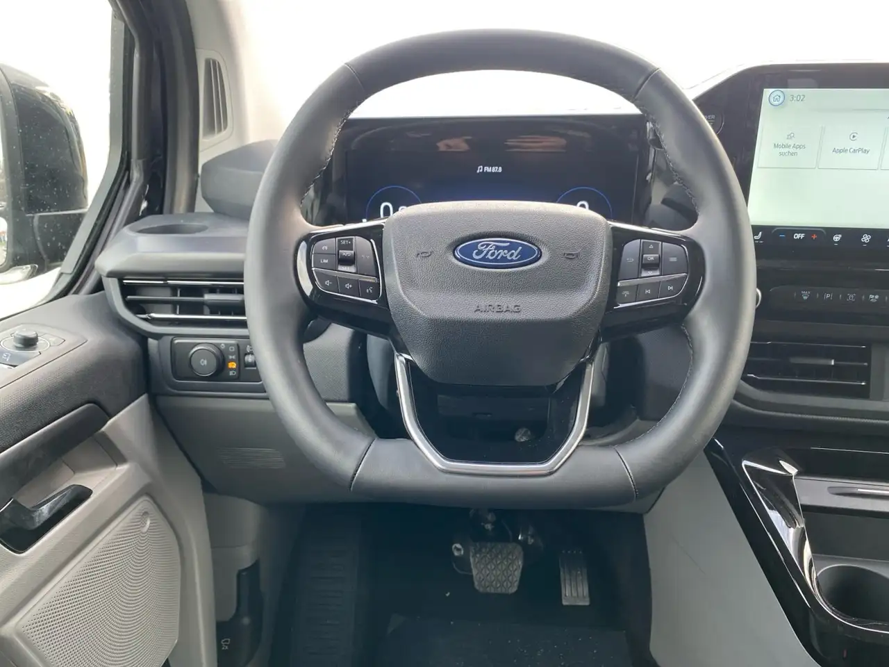 Ford Tourneo 13