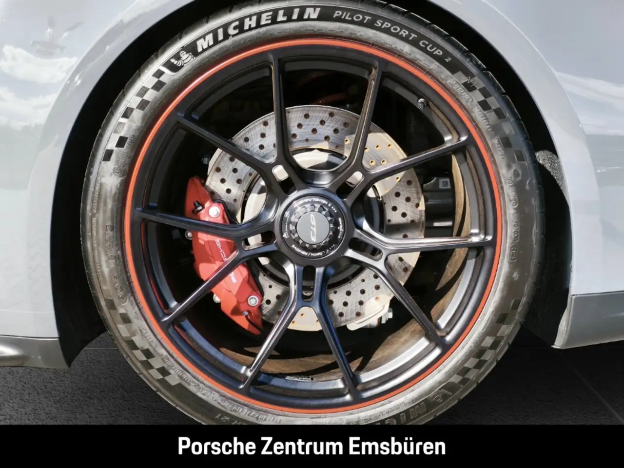 Porsche 992 11