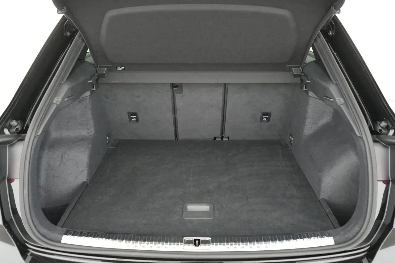 Audi Q3 35 6