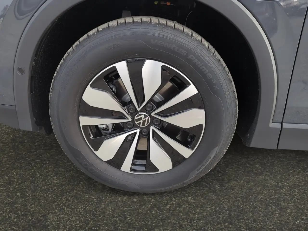 Volkswagen Tiguan 7