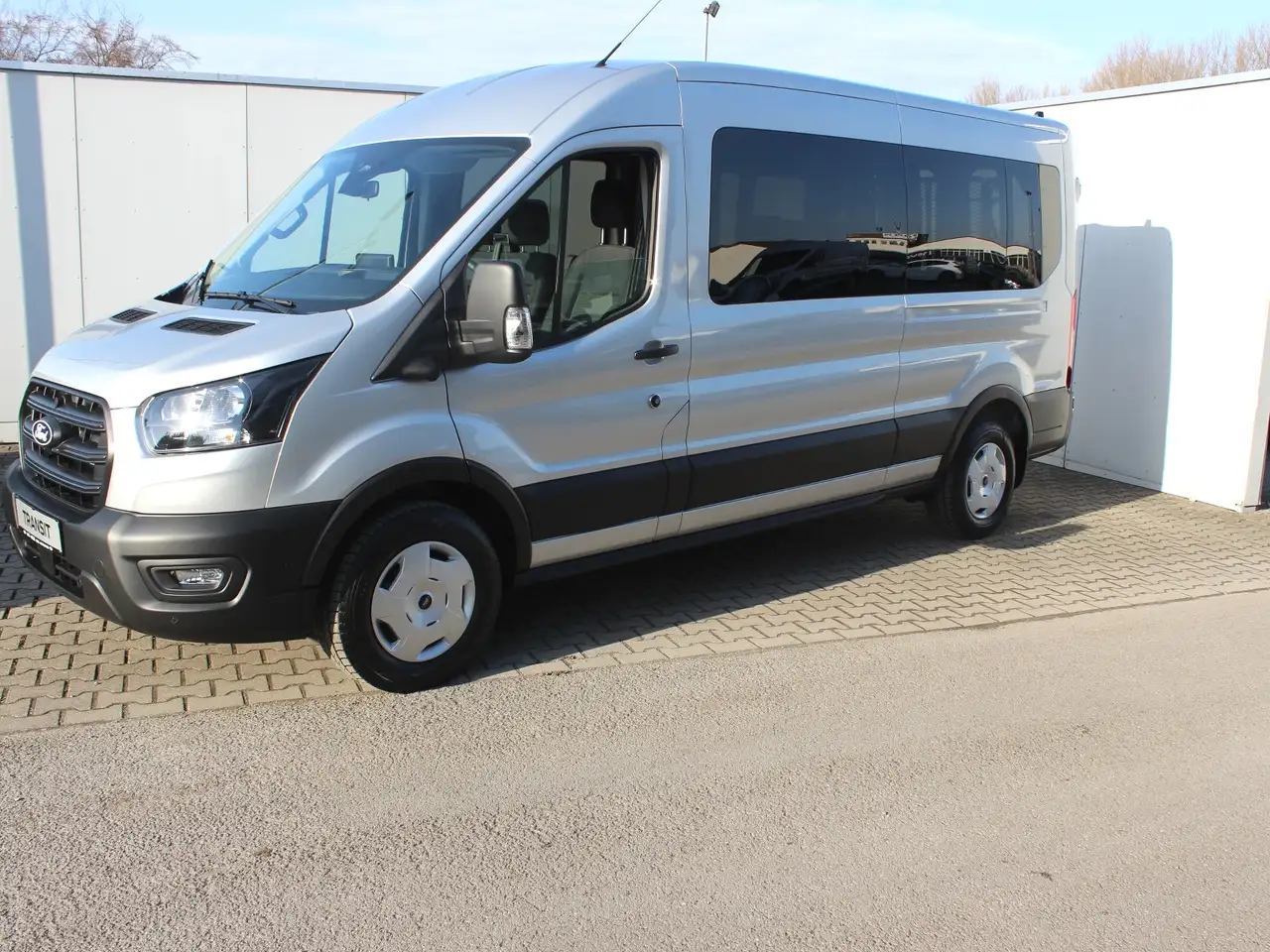 Ford Transit 350 2