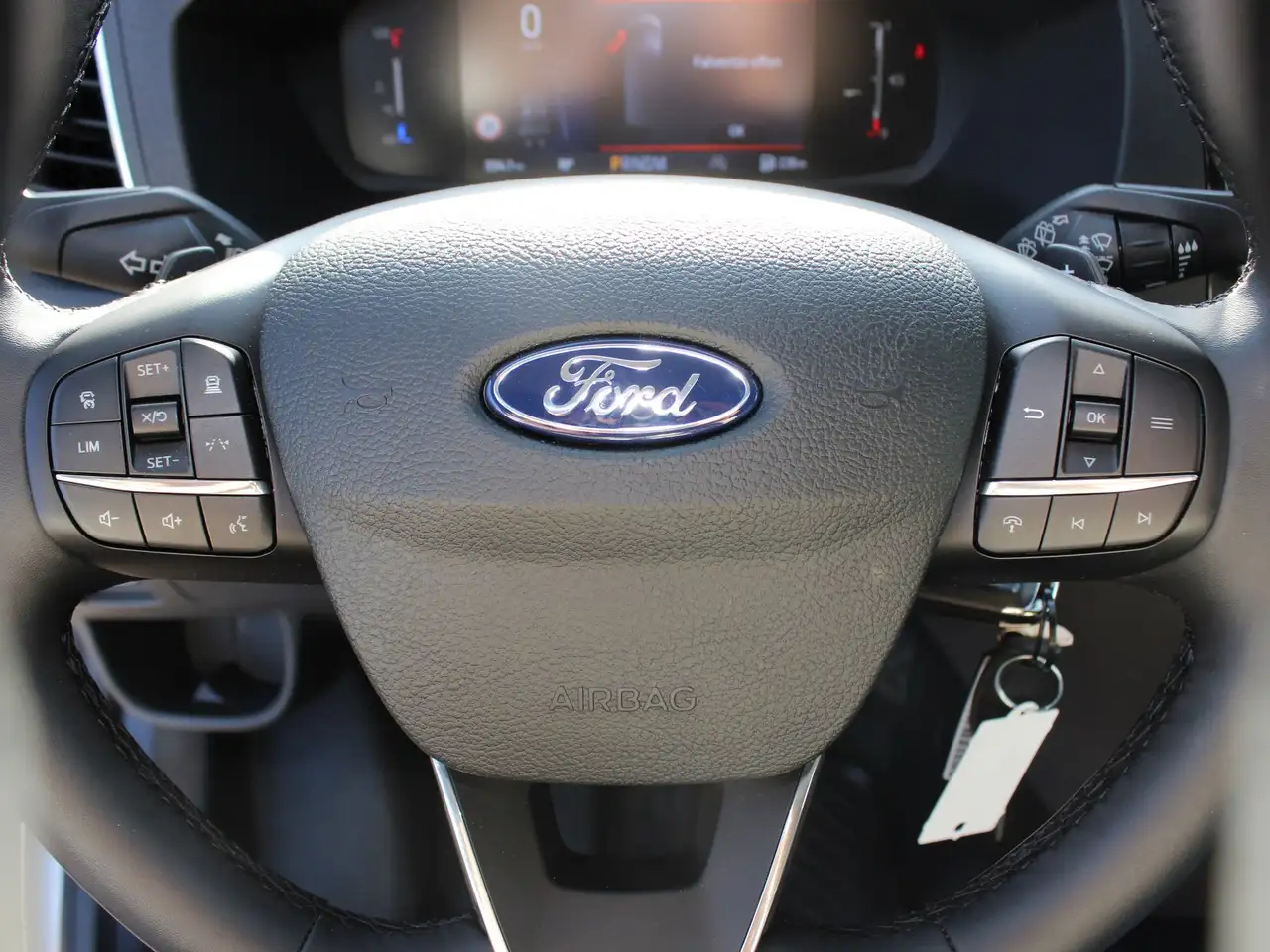 Ford Transit 350 11