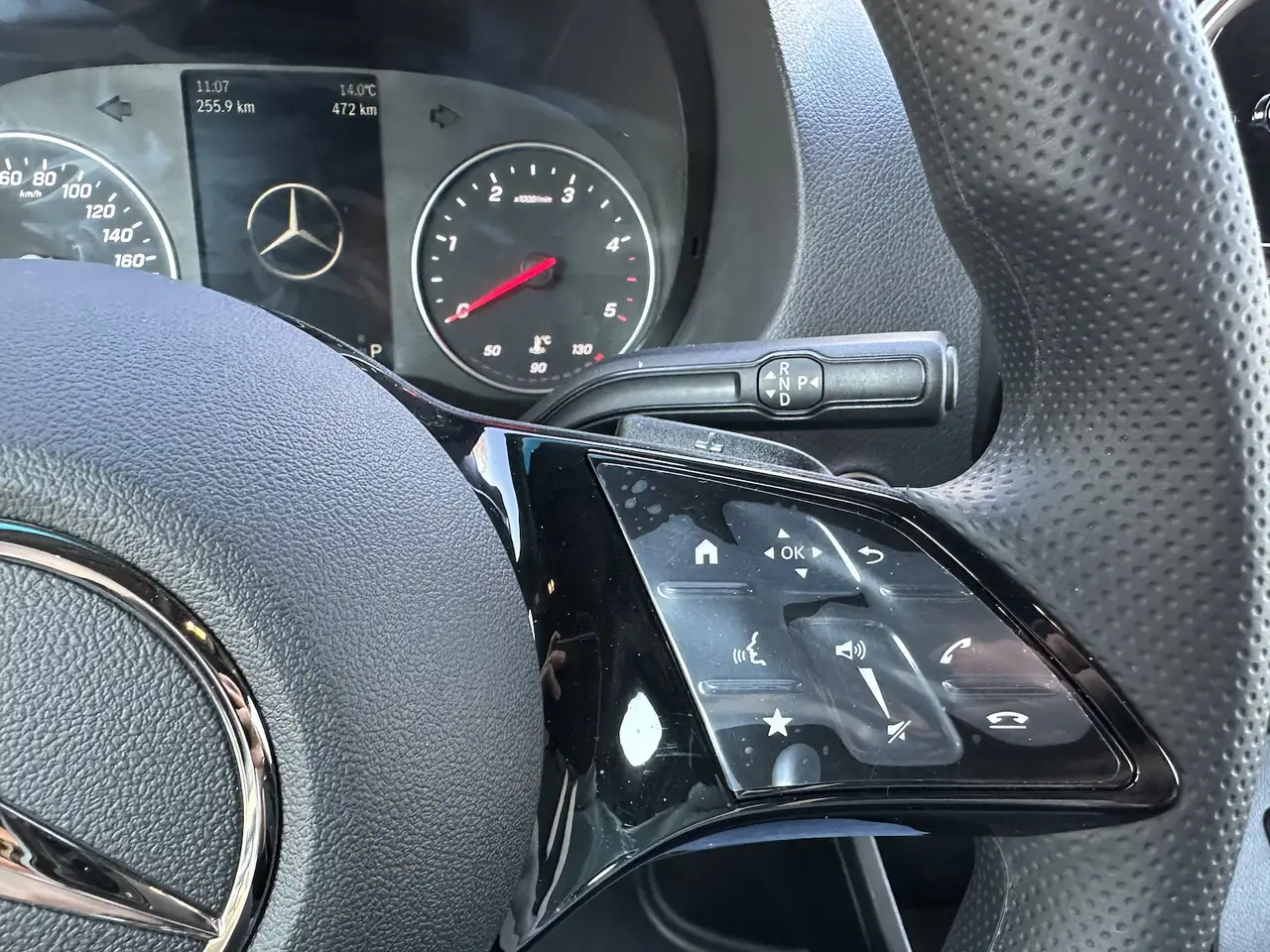 Mercedes-Benz Sprinter 319 12