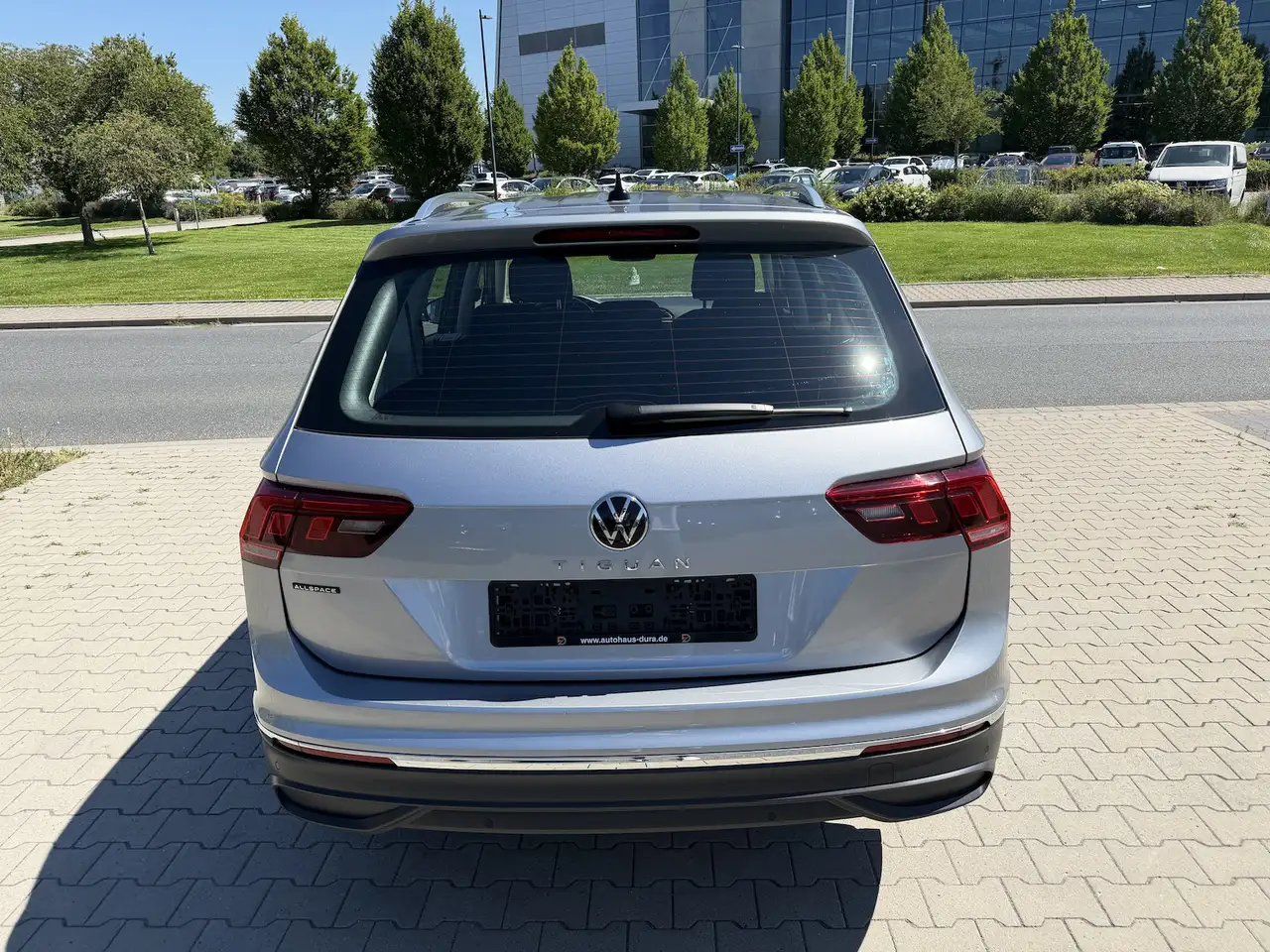 Volkswagen Tiguan 8