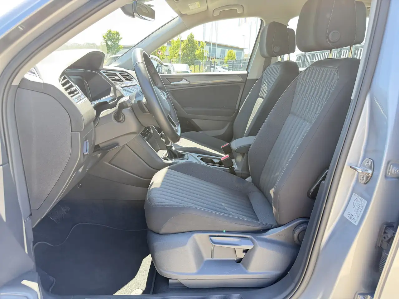 Volkswagen Tiguan 9