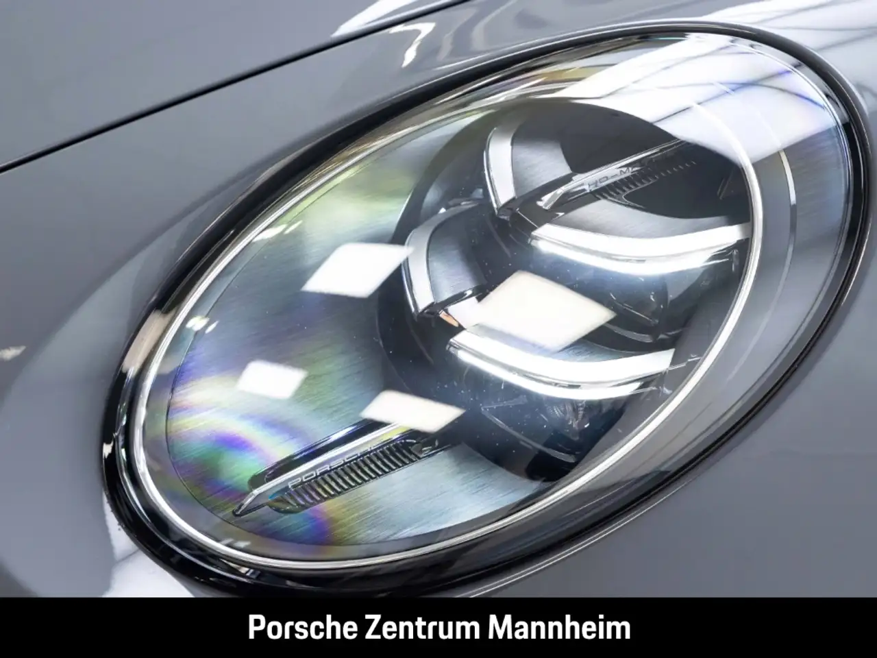 Porsche 992 13