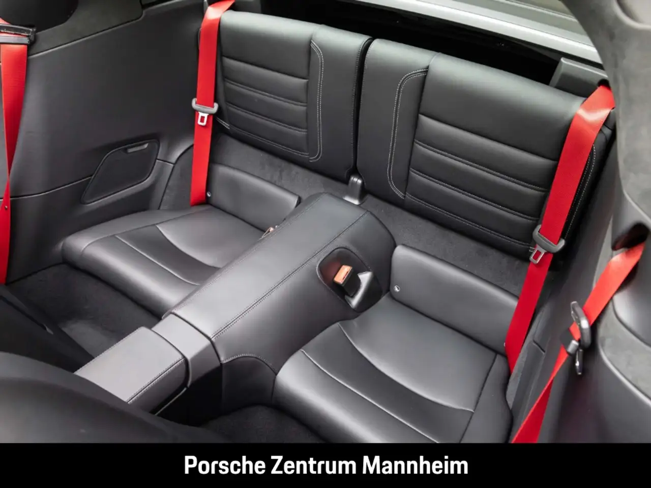 Porsche 992 15