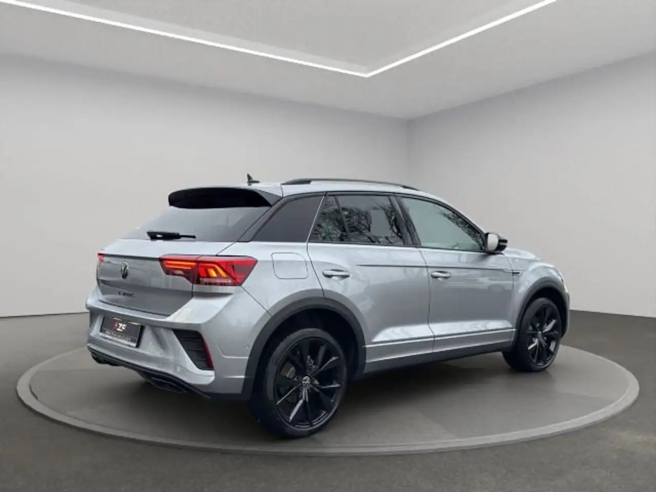Volkswagen T-Roc 4