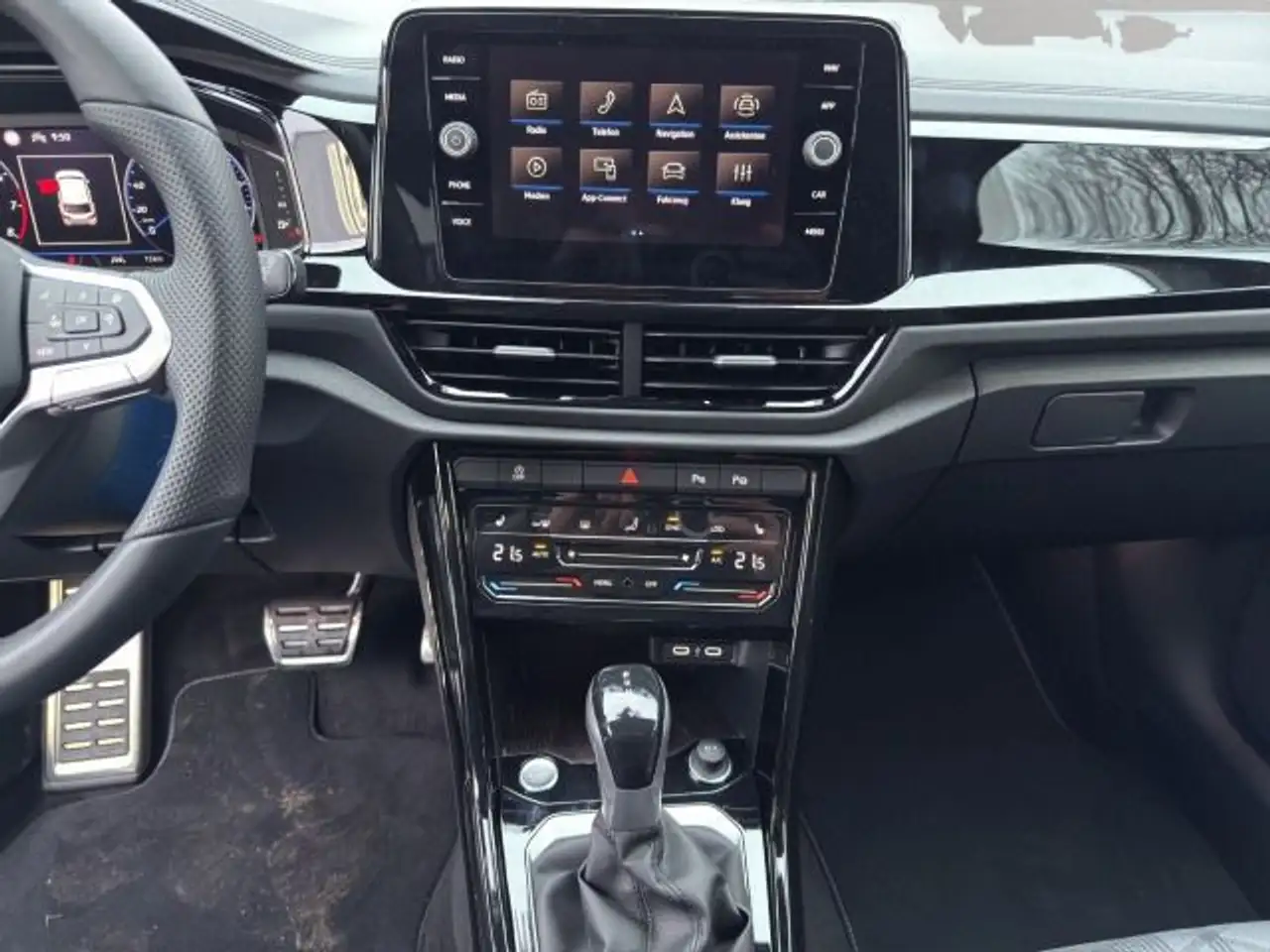Volkswagen T-Roc 12