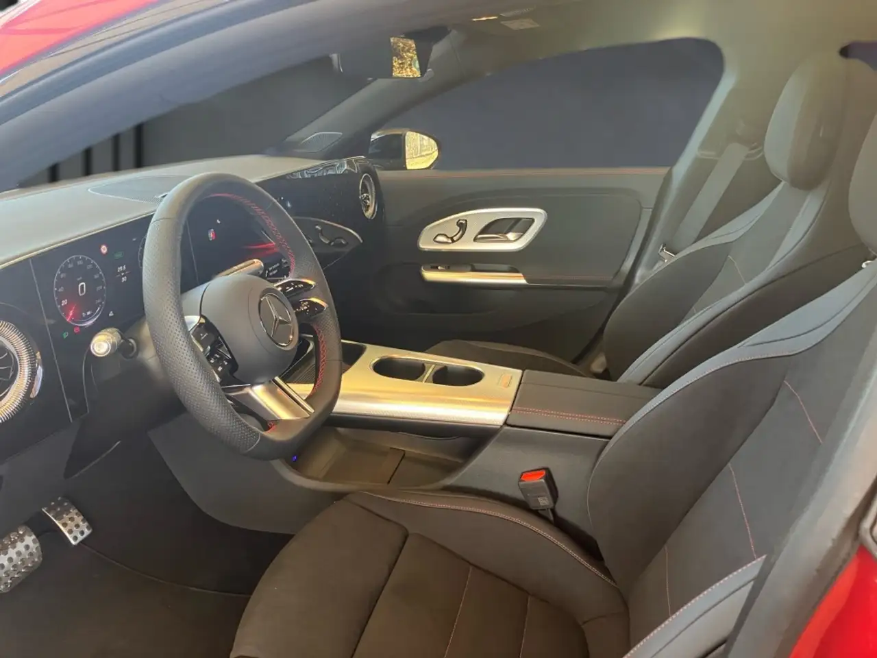 Mercedes-Benz CLA 250 7
