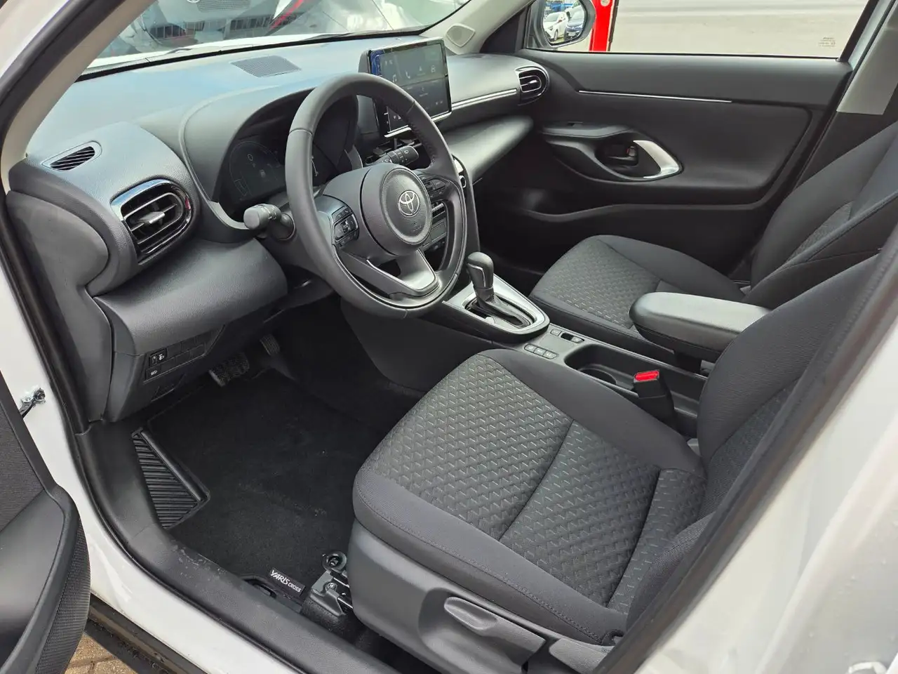 Toyota Yaris 8