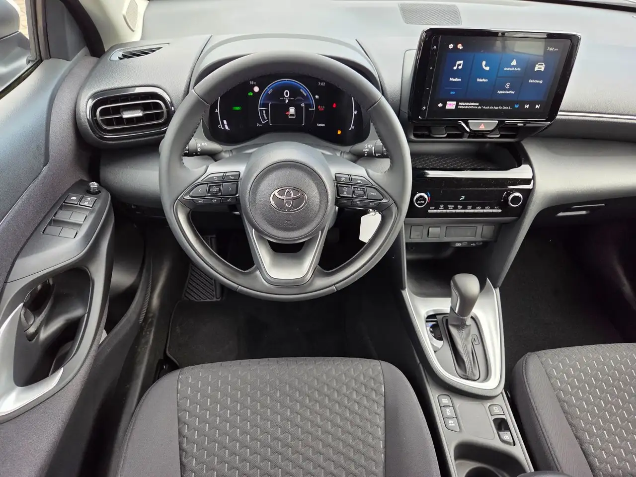 Toyota Yaris 9