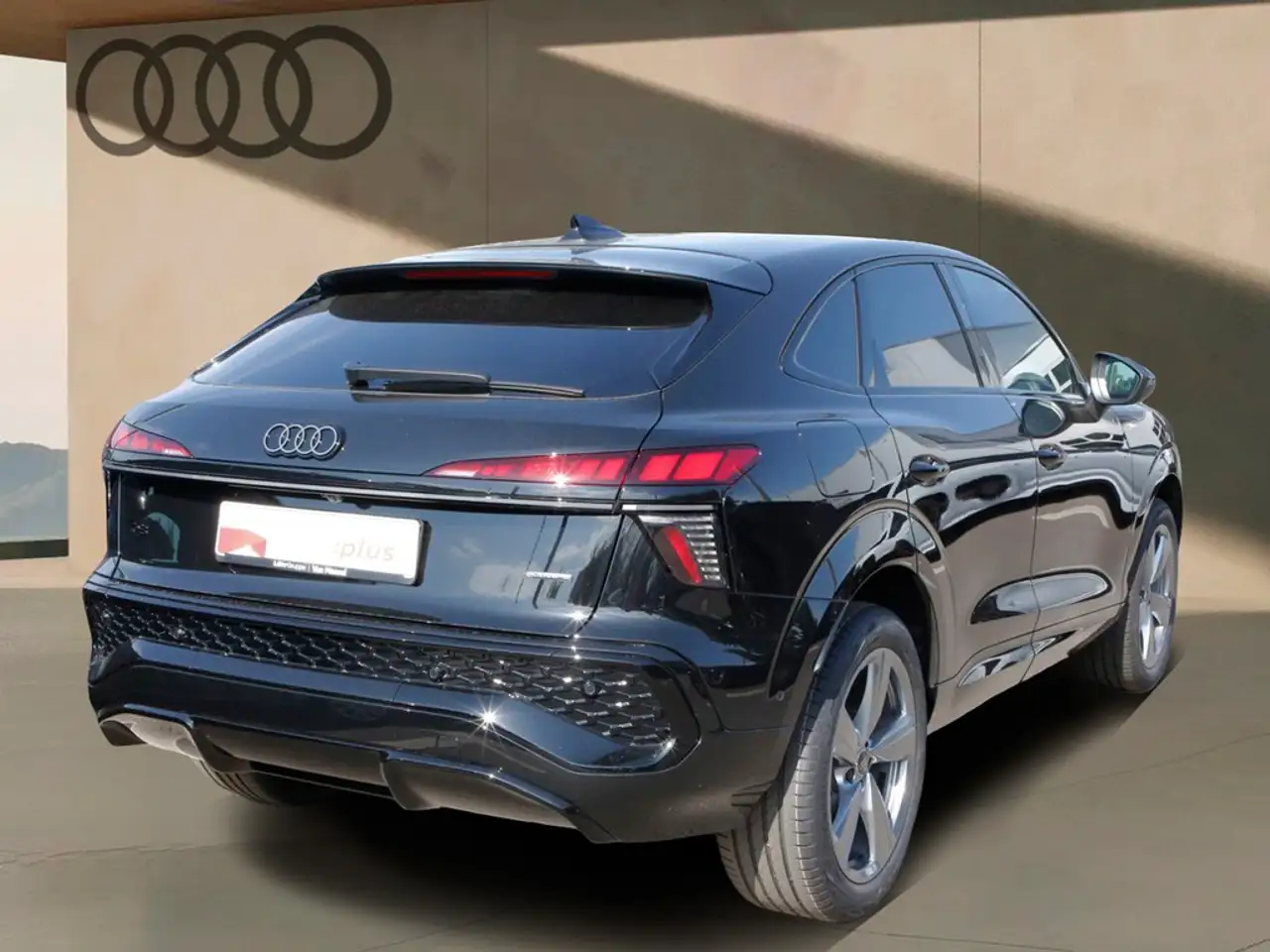 Audi Q3 5