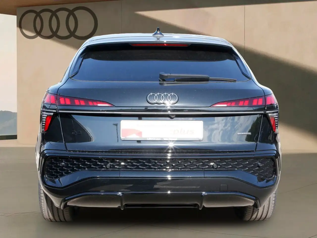 Audi Q3 6