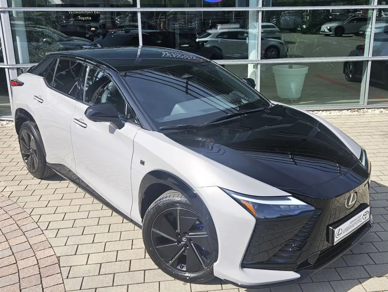 Lexus RZ 3