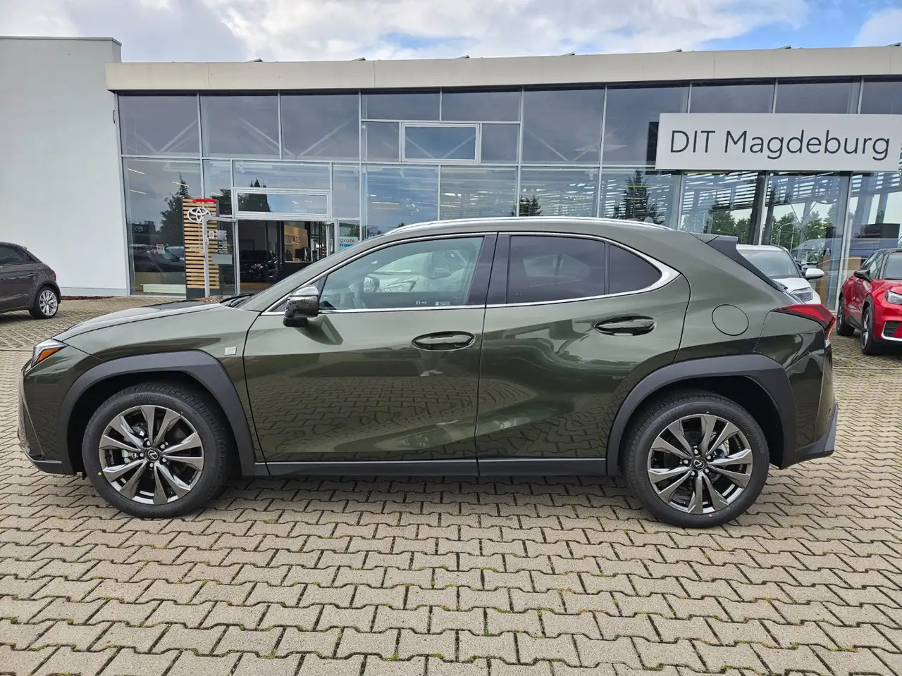Lexus UX 7