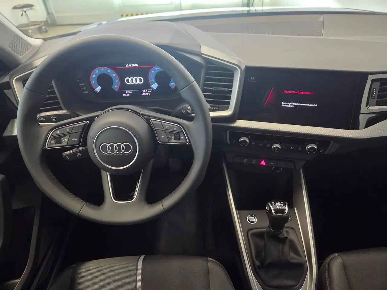 Audi A1 30 6