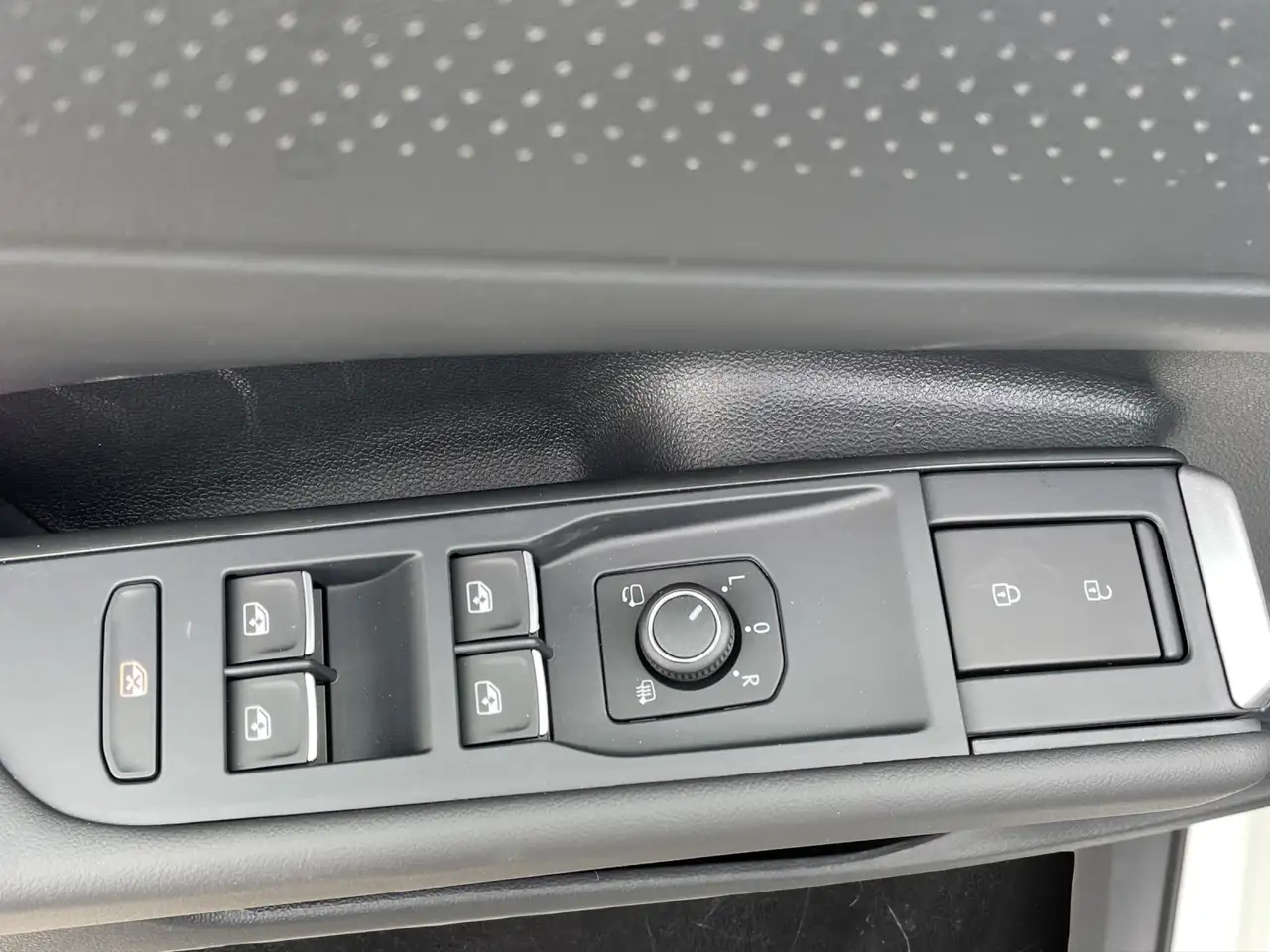Volkswagen T-Roc 7