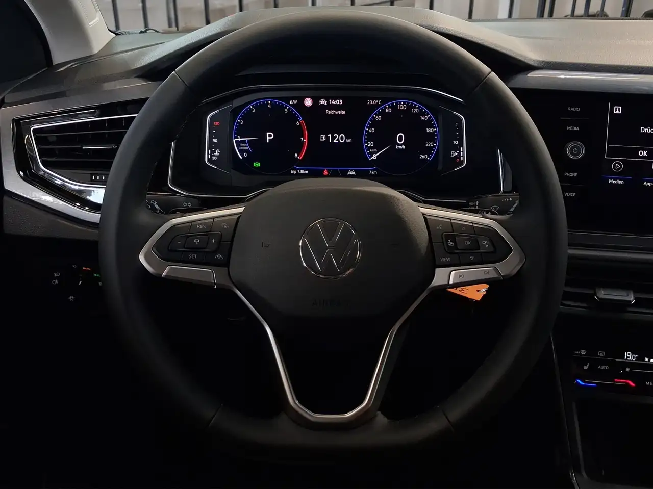 Volkswagen Taigo 11