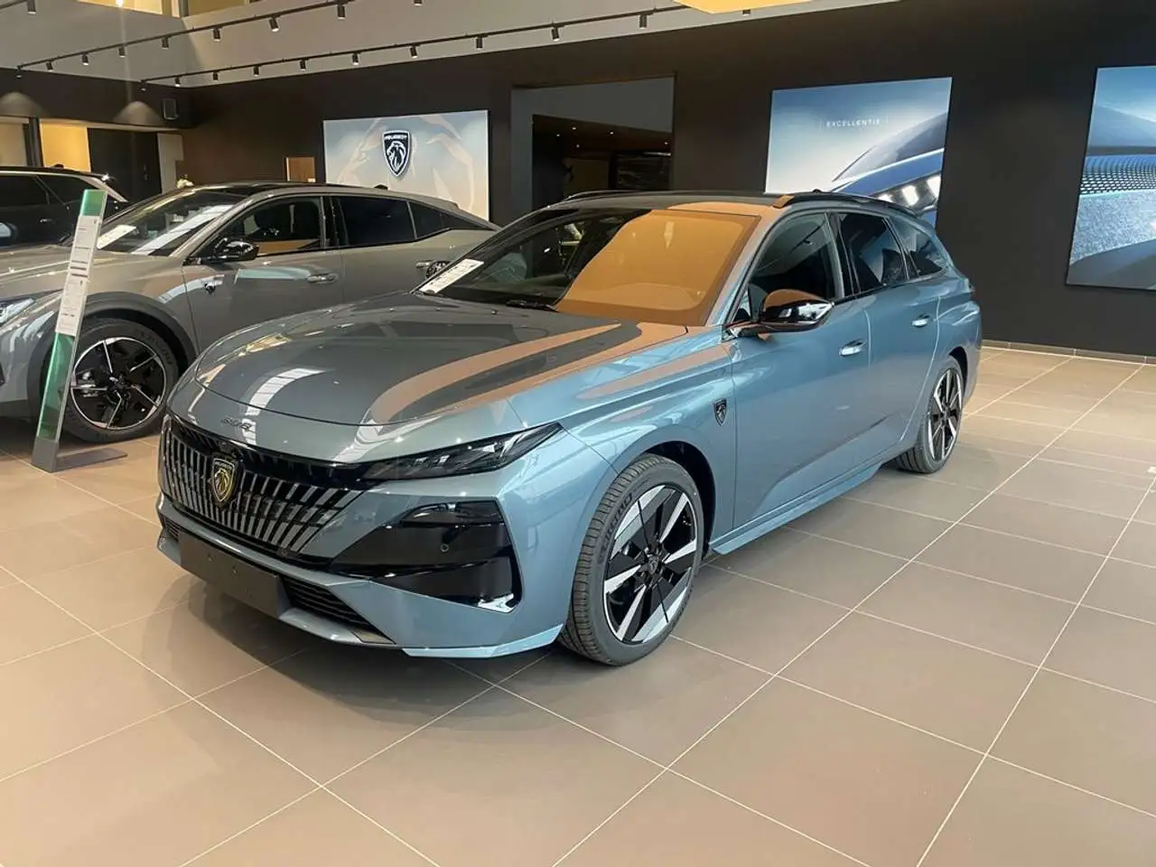 Peugeot 308 4